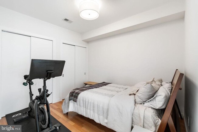 Building Photo - 435 R St NW