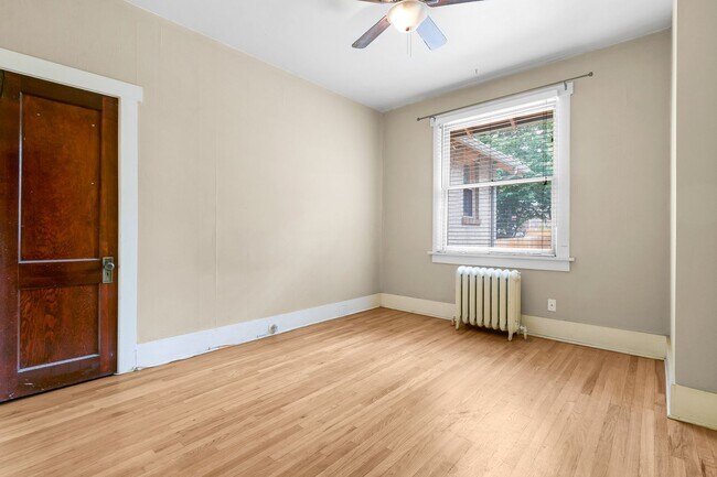 Building Photo - 264 S Lafayette St