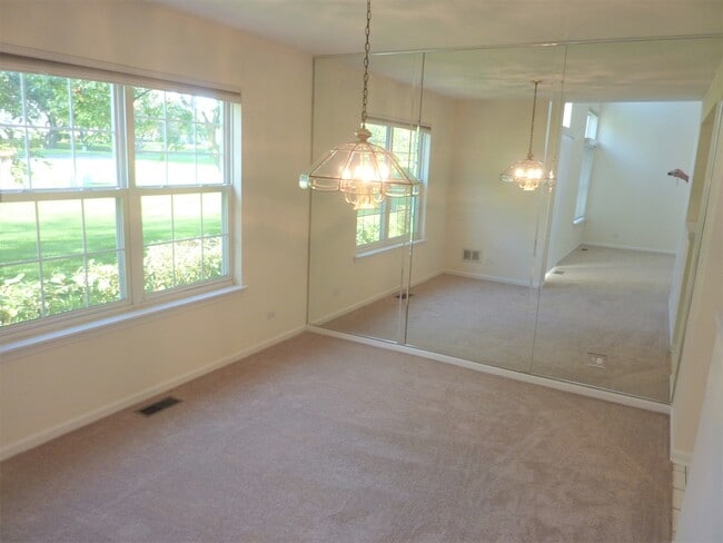 Building Photo - 2978 Belle Ln
