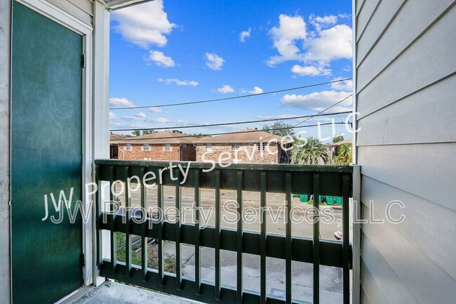 Building Photo - 4101 Hessmer Ave