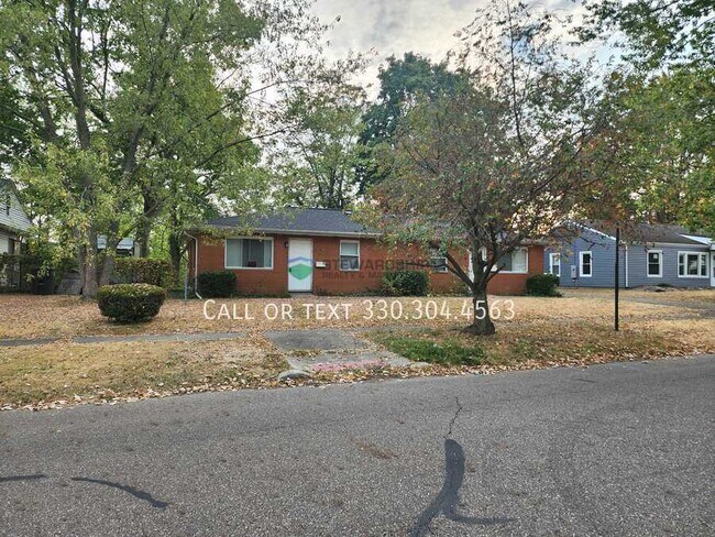 Building Photo - 2305 Nesmith Lake Blvd