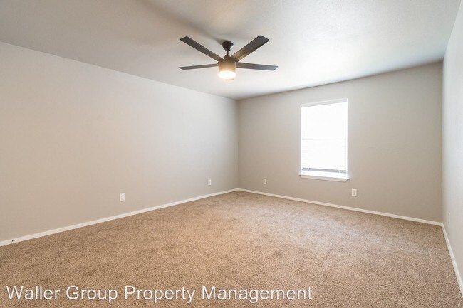 Building Photo - 4817 Reiger Ave