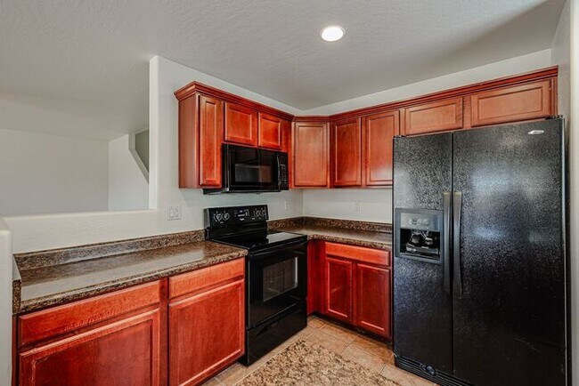 Building Photo - COMING SOON !! 4 BED 2.5 BATH, 2200+ SFT IN CAMELBACK RANCH, PHOENIX