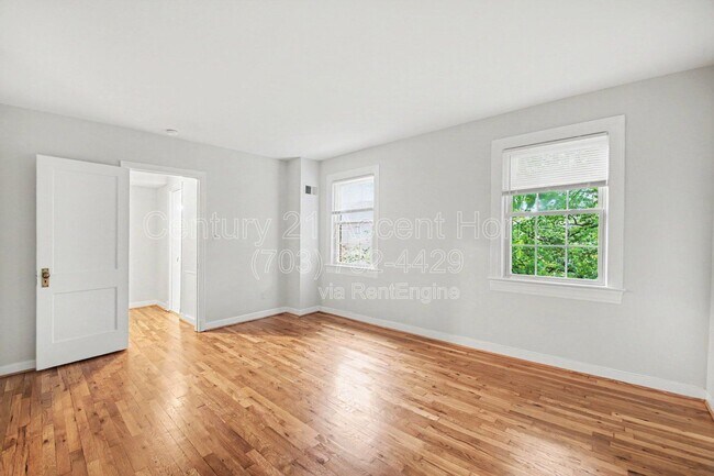 Building Photo - 1510 S Edgewood St
