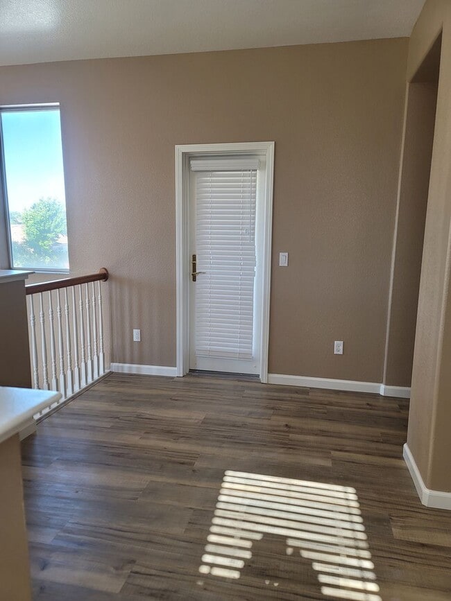 Building Photo - North Natomas-  NEWLY REMODELED