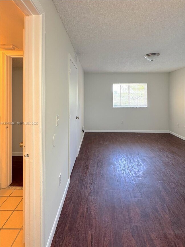 Building Photo - 3610 N 56th Ave