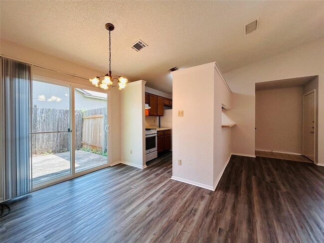 Building Photo - 416 Greenlawn Blvd