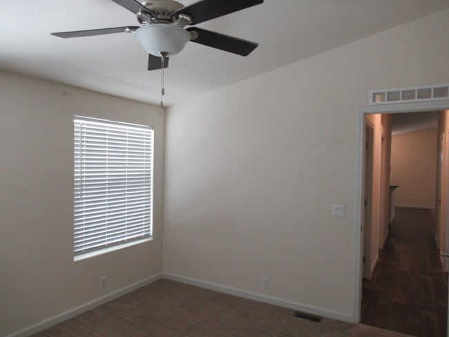 Building Photo - 14777 Palm Dr