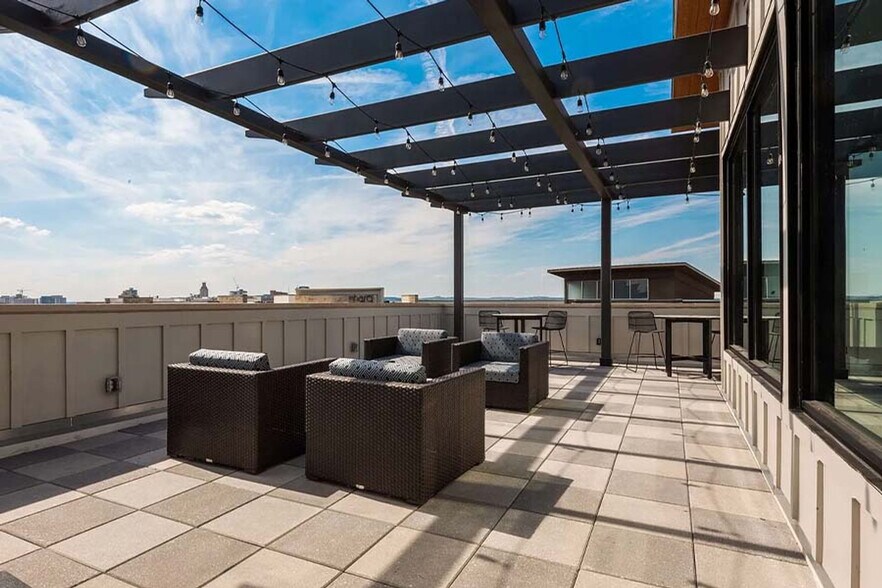 Building Photo - 3403 Harmon Ave