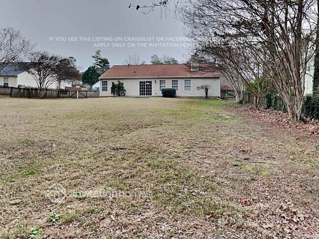 Building Photo - 428 Crested View Dr