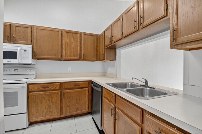 Building Photo - 2300 Germantown Rd