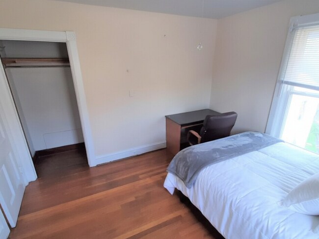 Building Photo - 119-121 Prospect Street