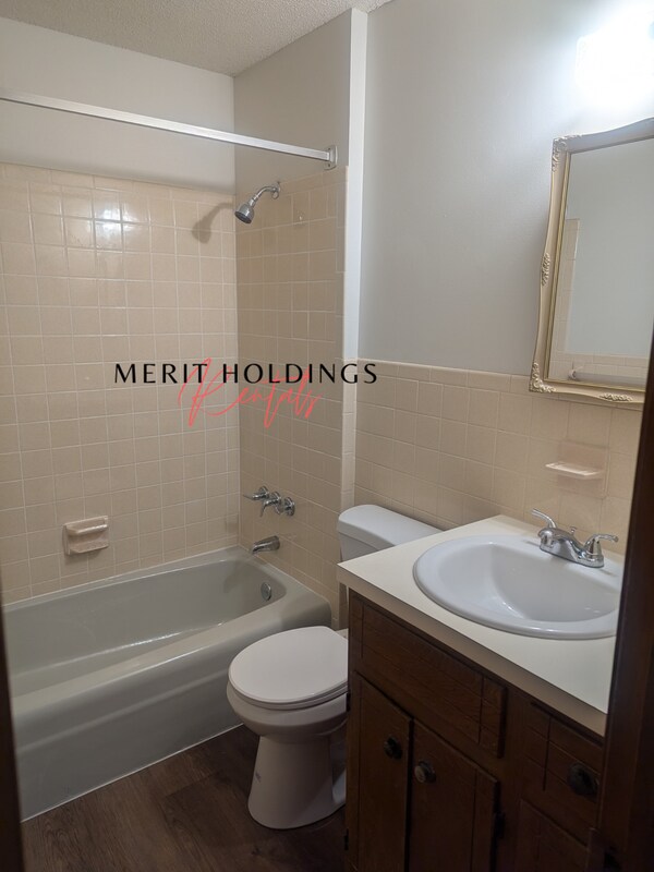 Building Photo - 1421 S Haden Ct