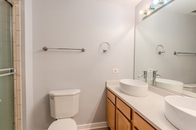 Building Photo - 208 W Washington St