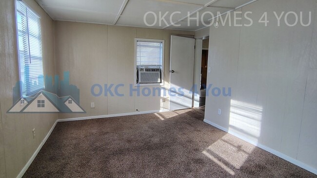 Building Photo - NW OKC 4 Bed Near I-44 & NW 23rd St.