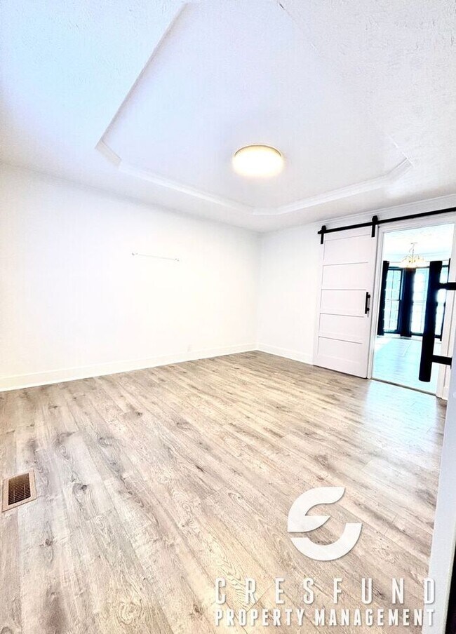 Building Photo - $350 OFF YOUR 1ST FULL MONTHS RENT! 4 Bed,...