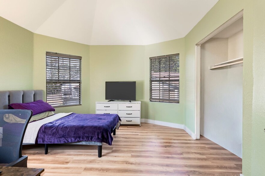 Building Photo - 9006 Stacie Ln