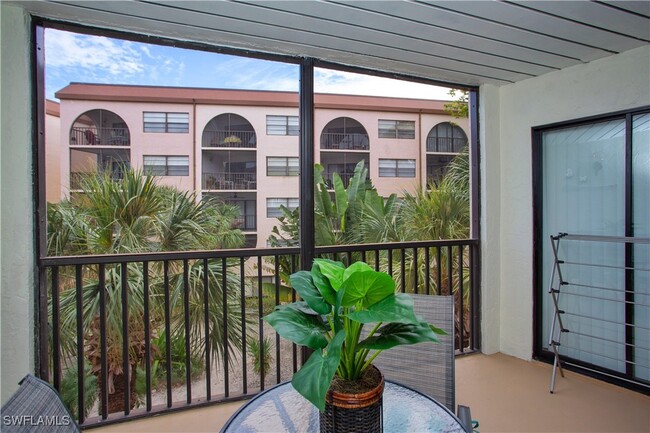 Building Photo - 1015 Anglers Cove