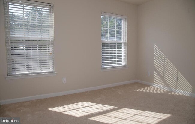 Building Photo - 8986 Harrover Pl