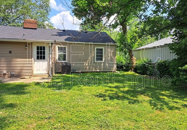 Building Photo - 6604 Estele Ave