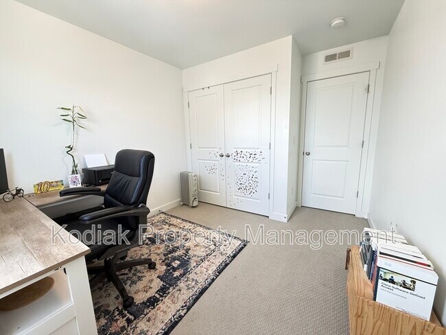 Building Photo - 5311 Canary Grass Wy