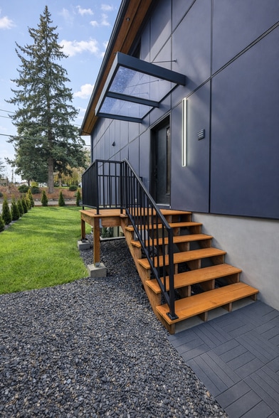 Building Photo - 1318 75th St SE