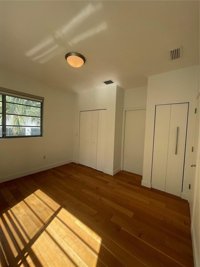 Building Photo - 2021 Meridian Ave