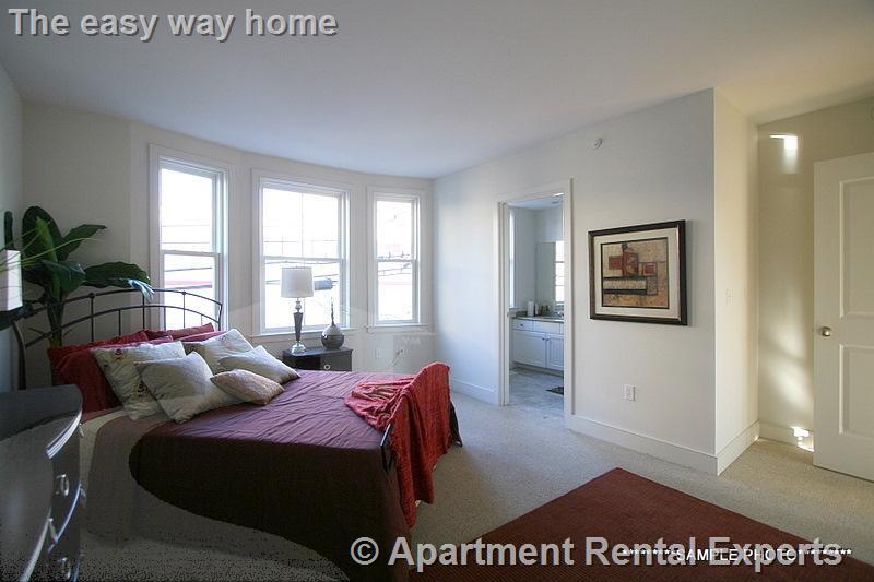 Building Photo - 110 Second St Unit #PH13