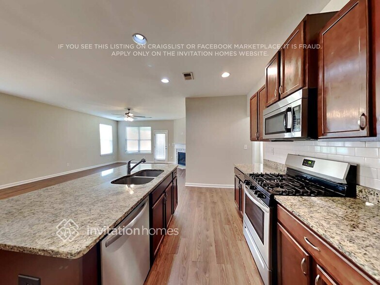 Building Photo - 1833 Crandon Ct