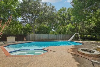 Building Photo - 6701 Timothy Dr