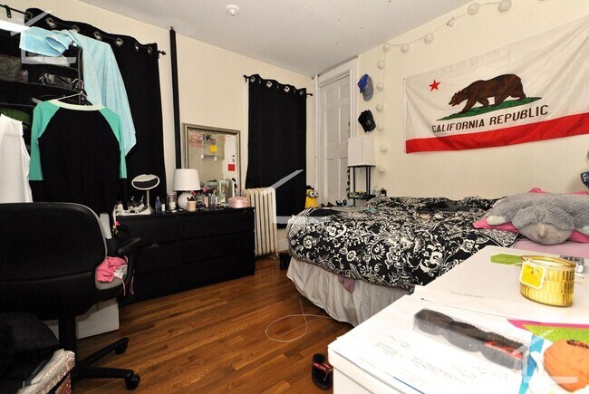 Building Photo - HOT BROOKLINE LISTING!!!