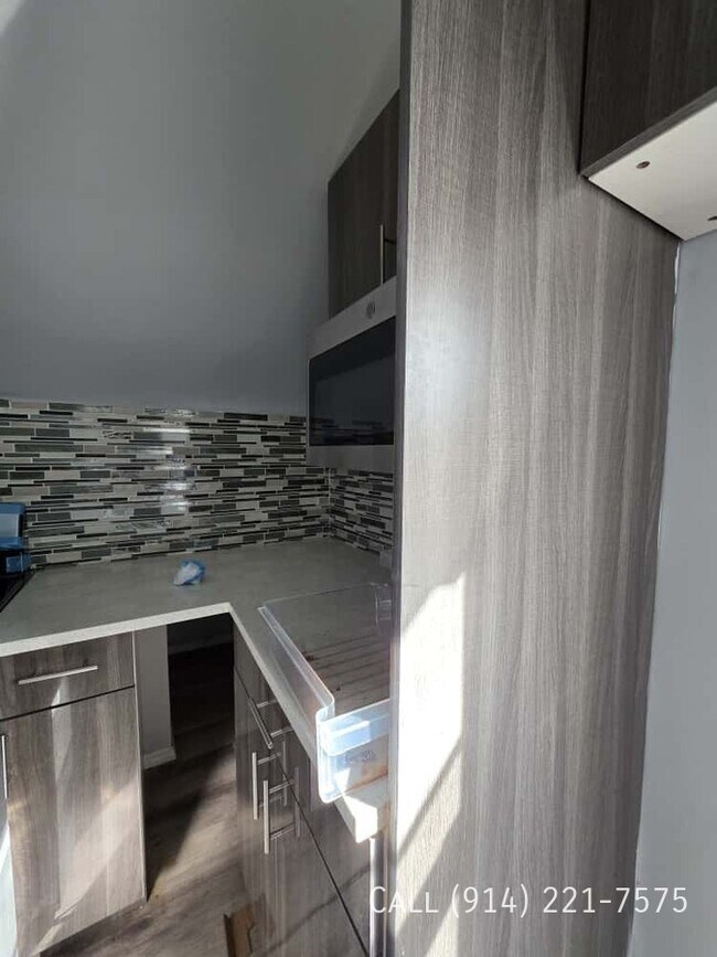 Building Photo - 104 Buena Vista Ave