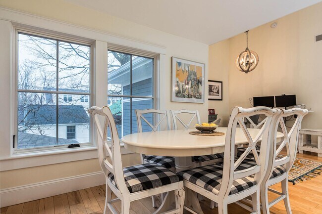 Building Photo - 1 Franklin St