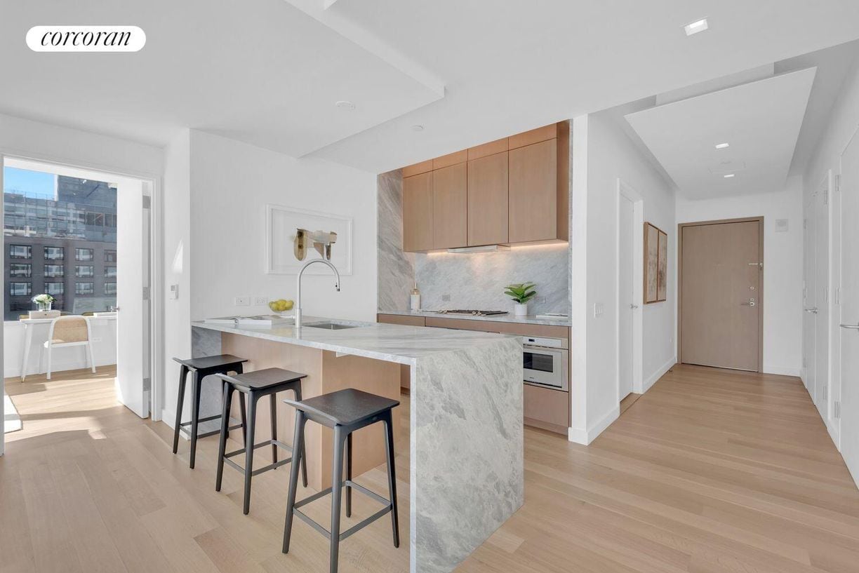 Building Photo - 611 W 56th St