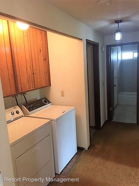 Building Photo - 2750 N Cranston Ct