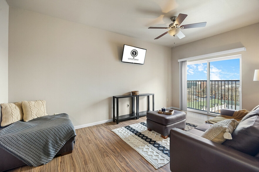 Building Photo - Grant Street Station