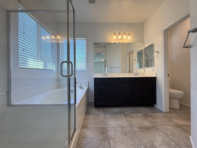 Building Photo - 757 Calamus Palm Pl