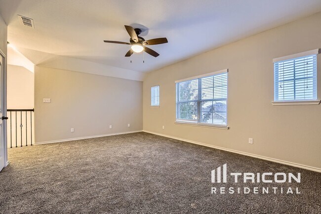 Building Photo - 1240 Trumpet Dr