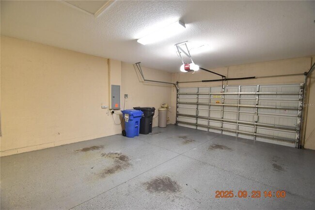 Building Photo - 15660 Starling Water Dr