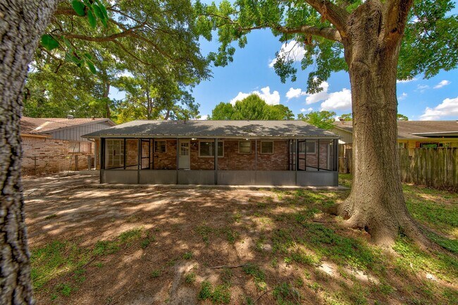 Building Photo - 7115 Drowsy Pine Dr