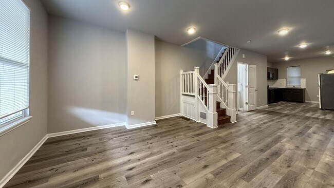 Building Photo - 5820 Belmar St
