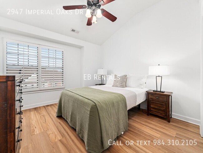 Building Photo - 2947 Imperial Oaks Dr