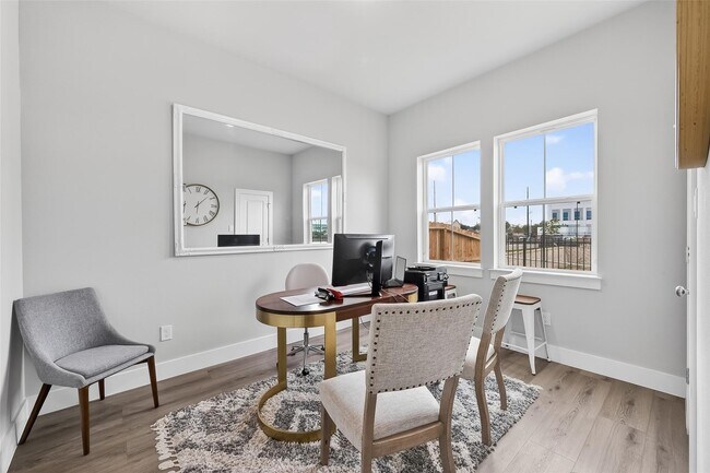 Building Photo - 6702 Metro Blvd