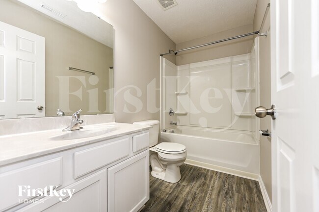 Building Photo - 3478 Hickory Ln