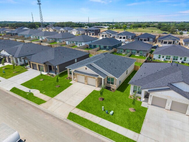 Building Photo - 3903 Sugar Hackberry Trl