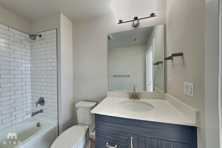 Building Photo - 10328 Milwaukee Cir