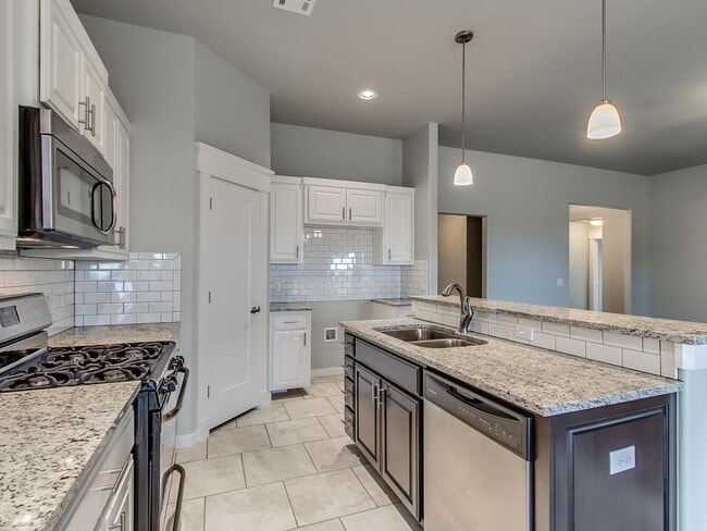 Building Photo - 10016 NW 97th St