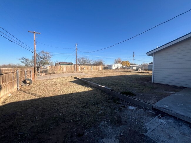 Building Photo - 4101 Parkway Rd