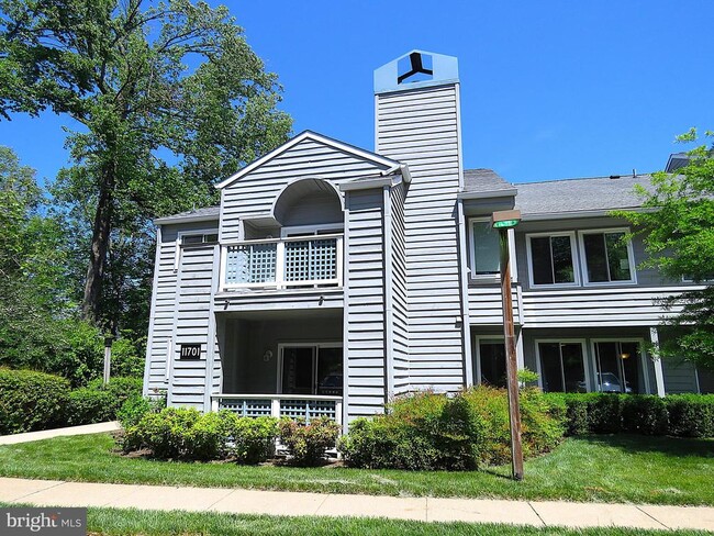 Building Photo - 11701 Summerchase Cir