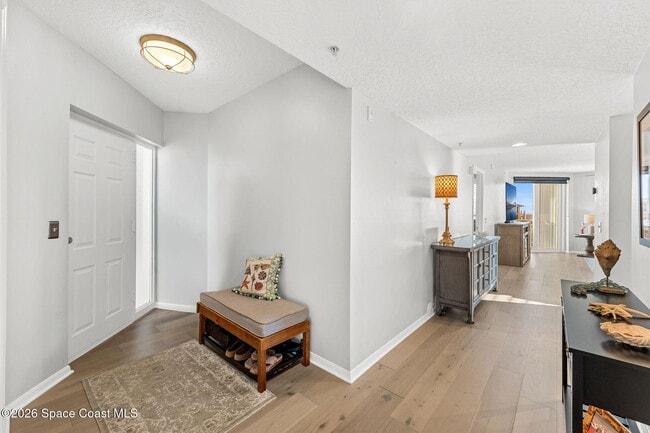 Building Photo - 925 N Hwy A1A